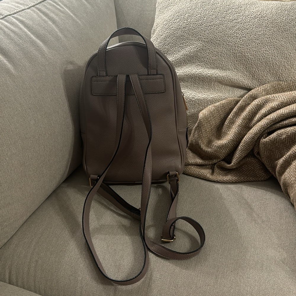Small Leather backpack - Picture 2 of 2